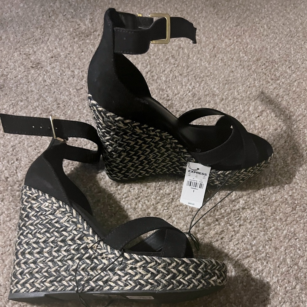Black platform espadrilles